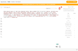 Un estudiante usando un software de transcripción para convertir eficientemente el audio de una clase a texto.